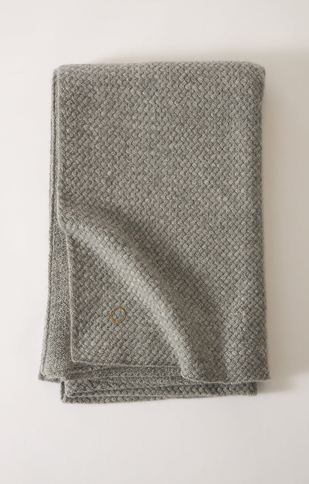 Maple cashmere knit throw in colour Soft Grey. 
