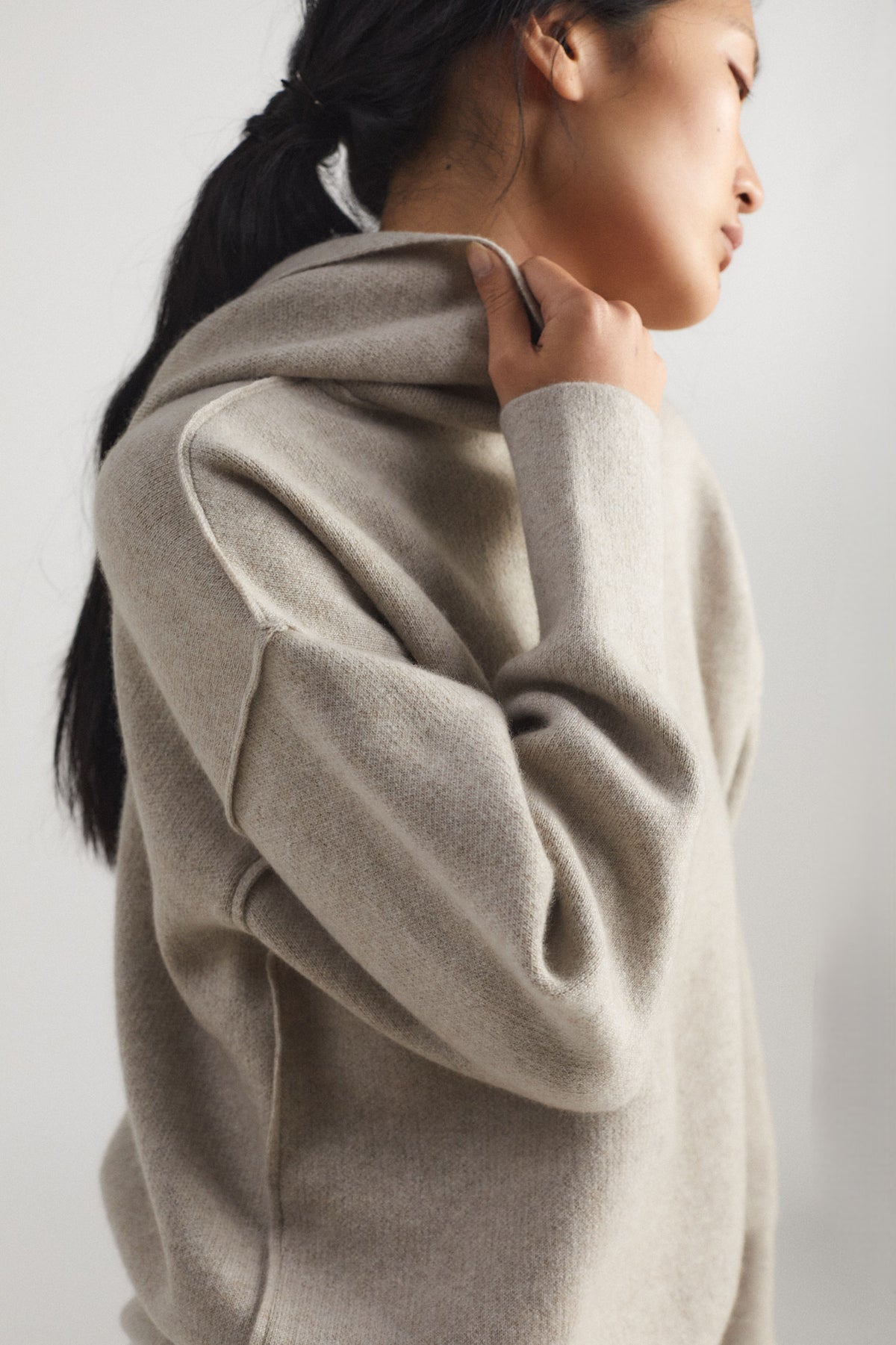 Seku Hoodie in Feather
