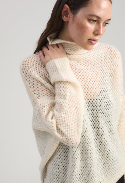 Runa Sweater in Snow