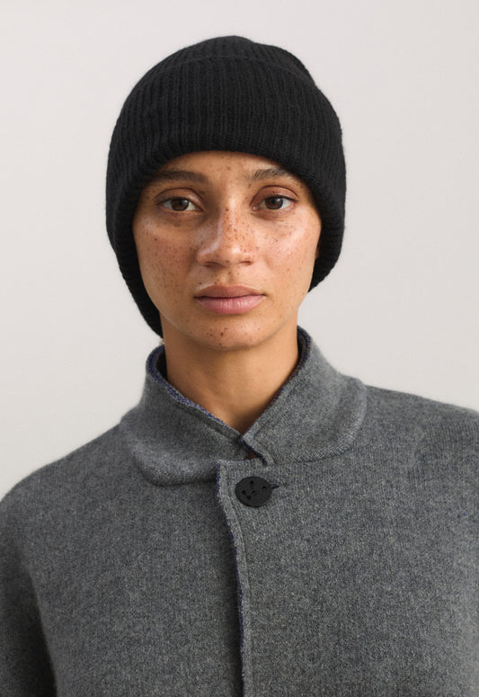 Sol Hat in Black