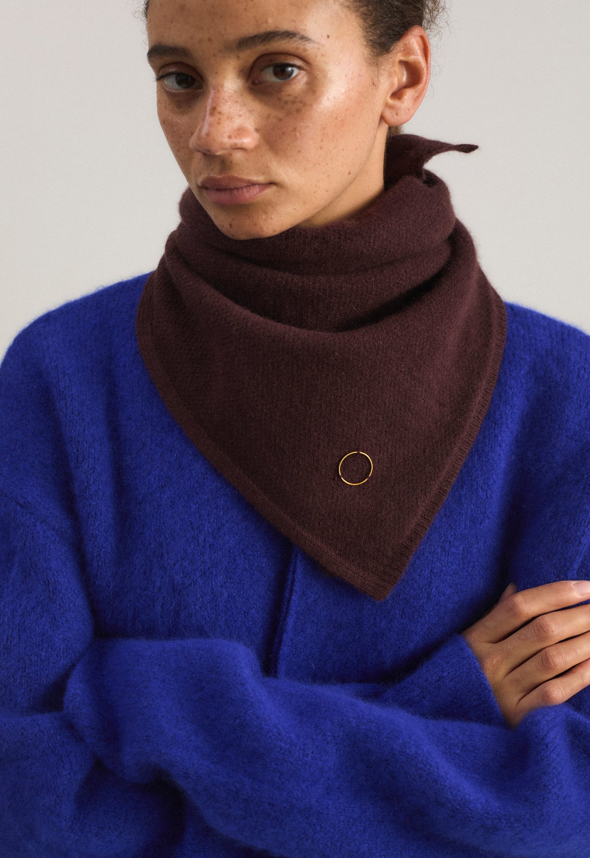 Arco Neckwarmer in Carob