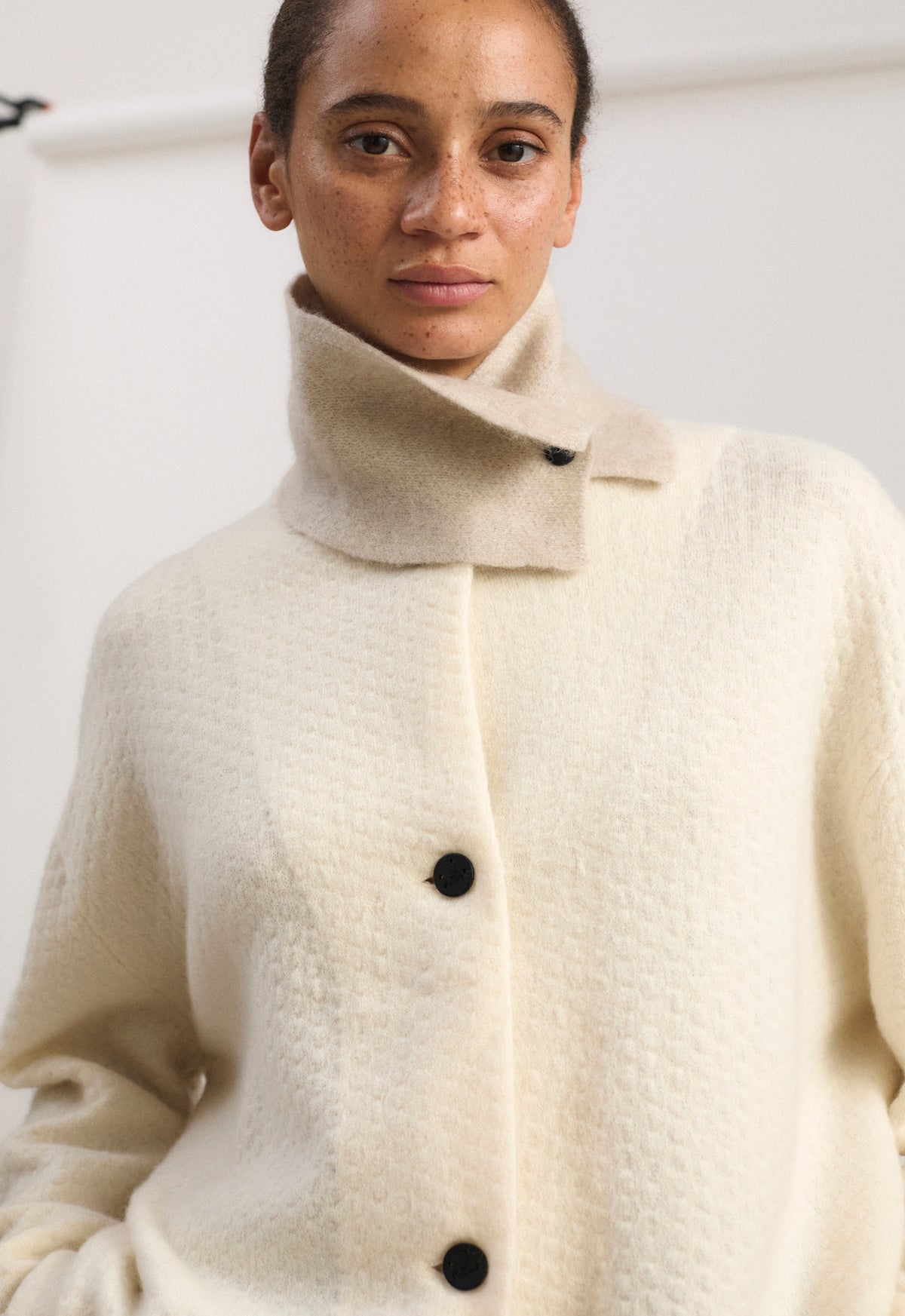 Neku Neck Snood in Feather & Ivory