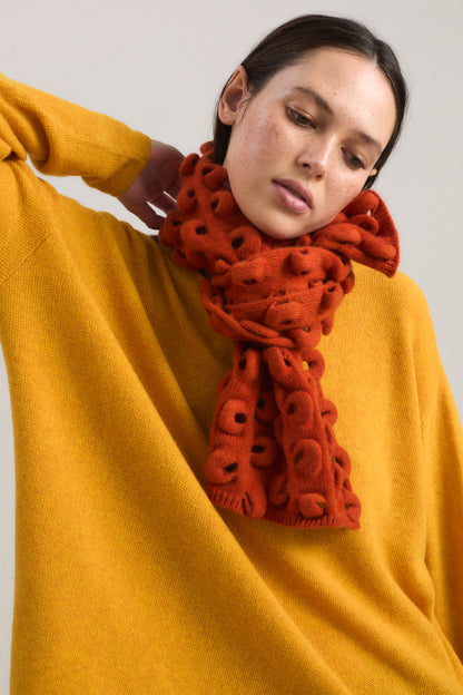 Nodo Neckwarmer in Fire