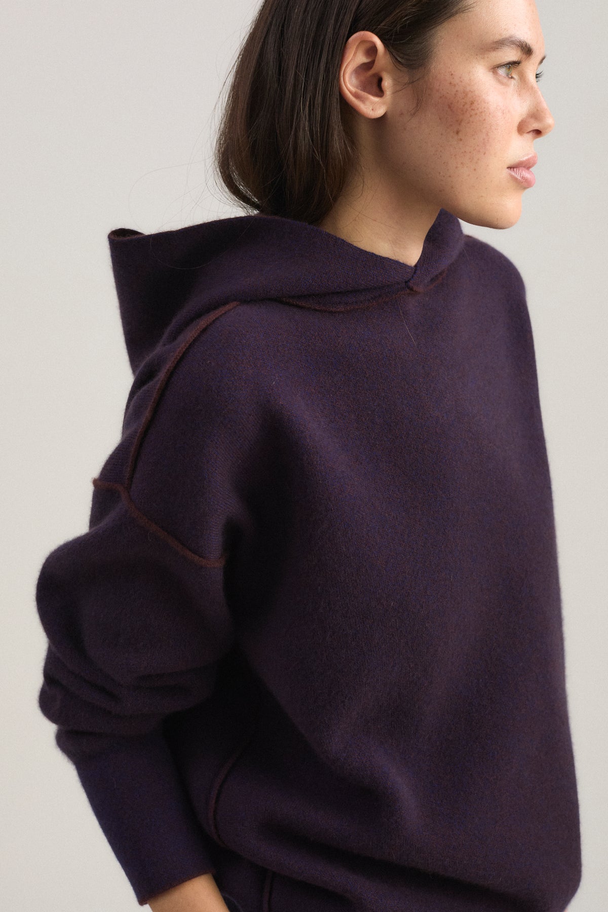 Seku Hoodie in Carob & Ink