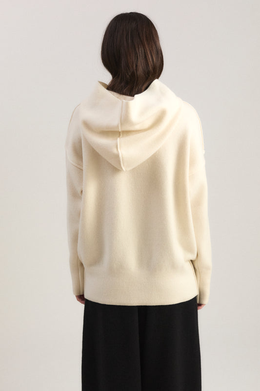 Seku Hoodie in Feather