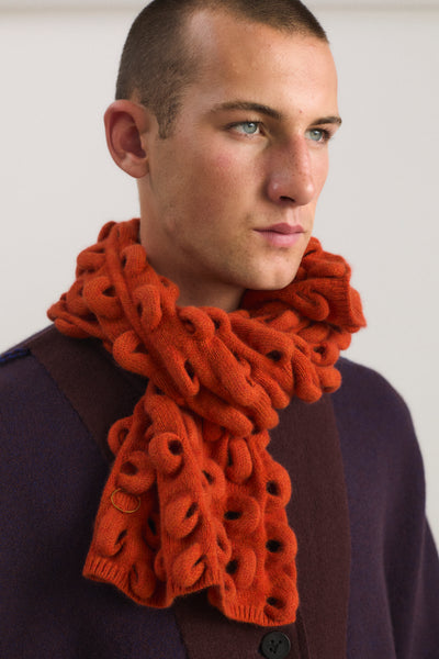 Nodo Neckwarmer in Fire