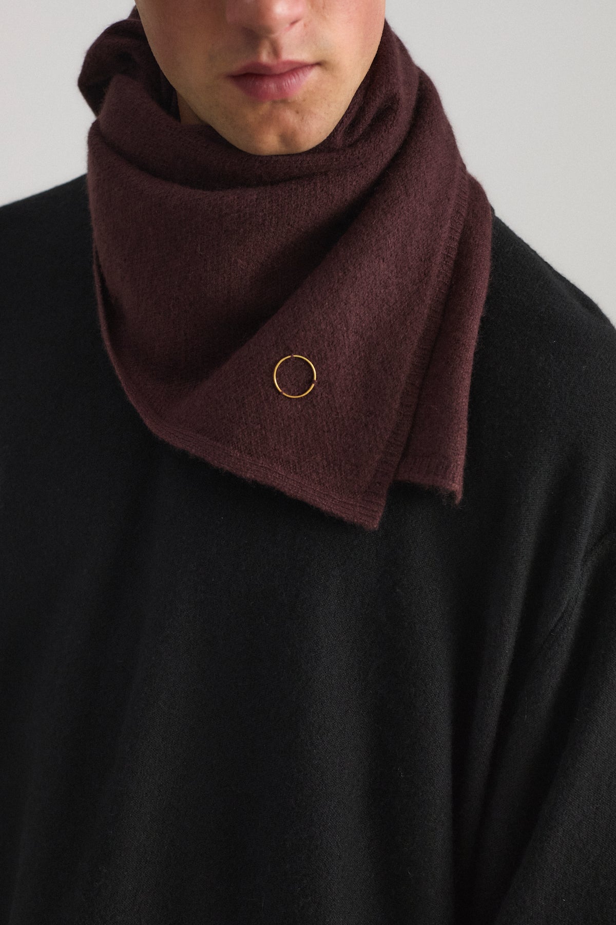 Arco Neckwarmer in Carob