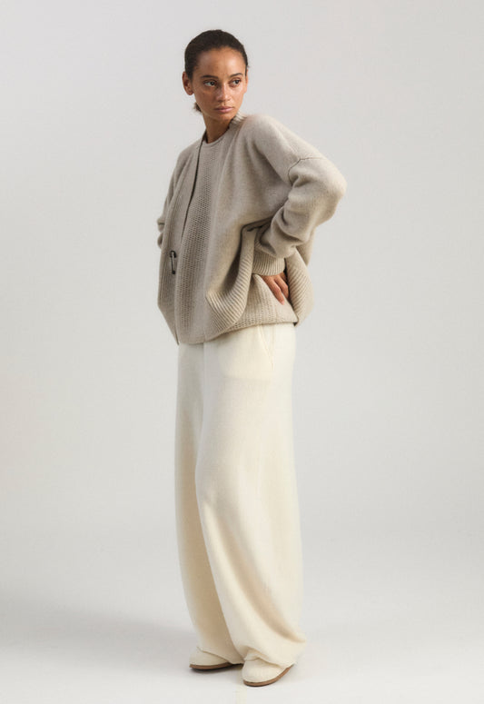 Aire Cardigan in Feather