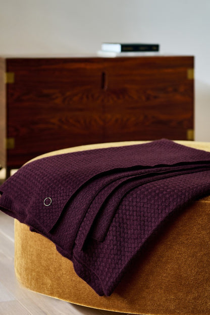 Maple Throw in Carob