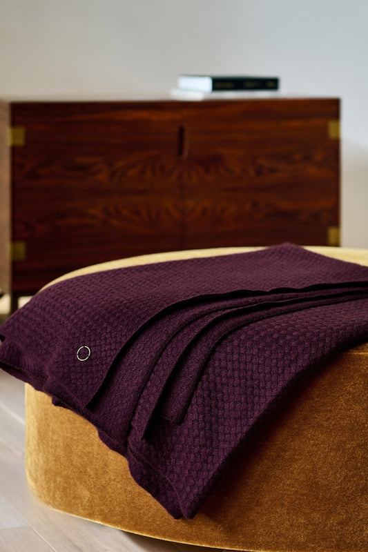 Maple Throw in Carob