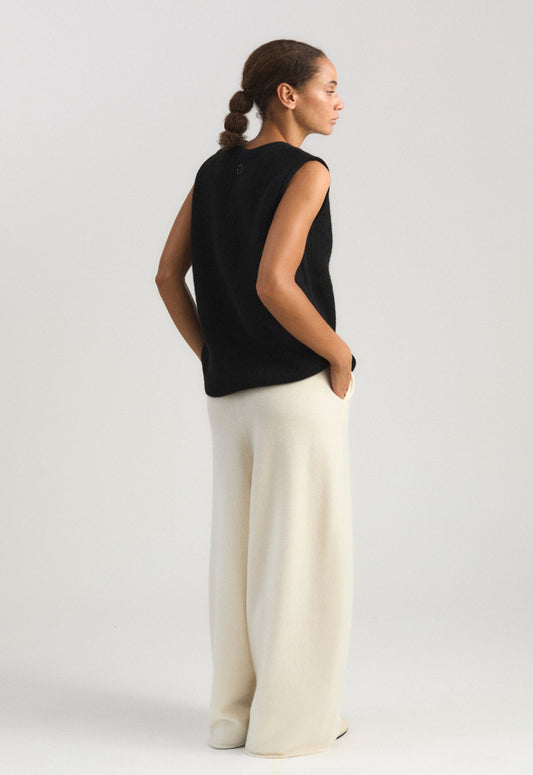Botini Top in Black