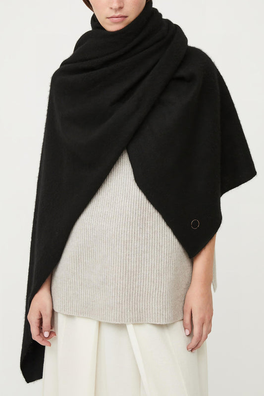 Feltra Shawl in Black