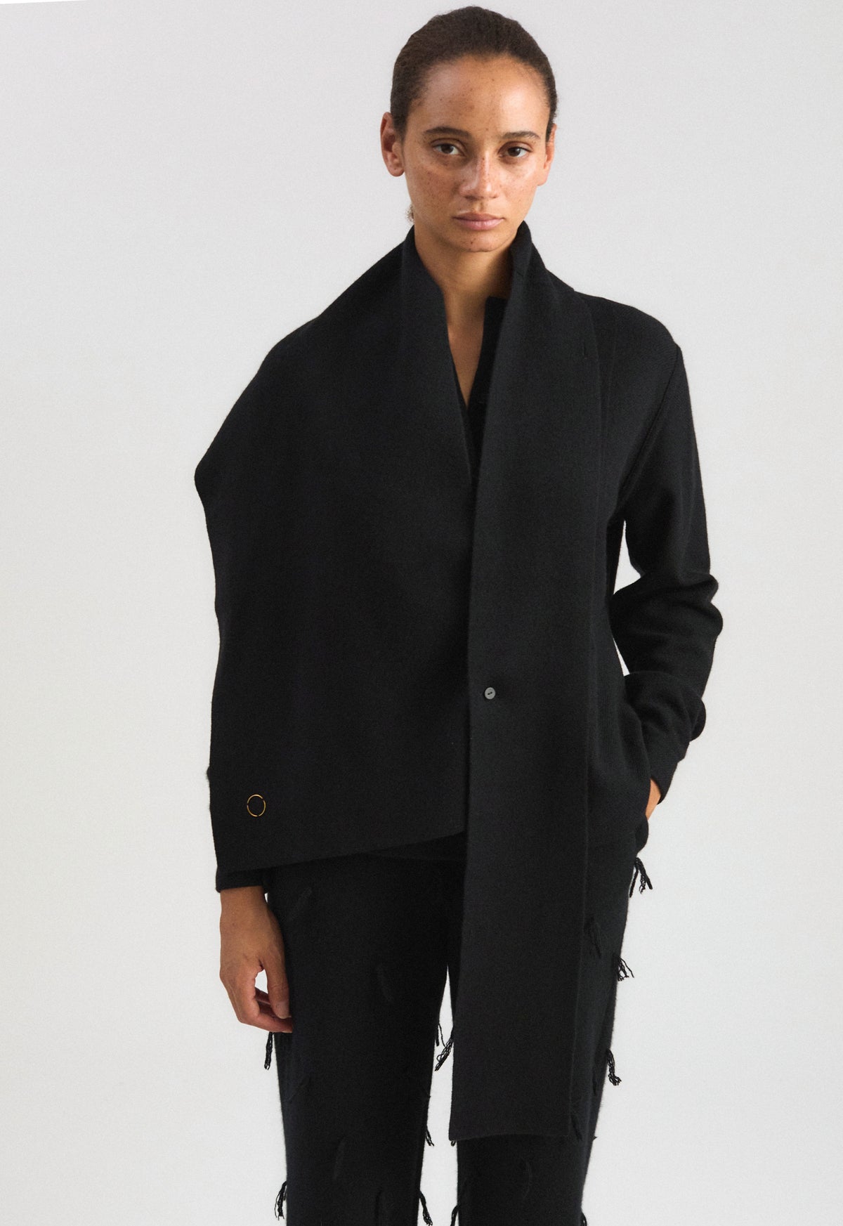 Pomo Scarf in Black