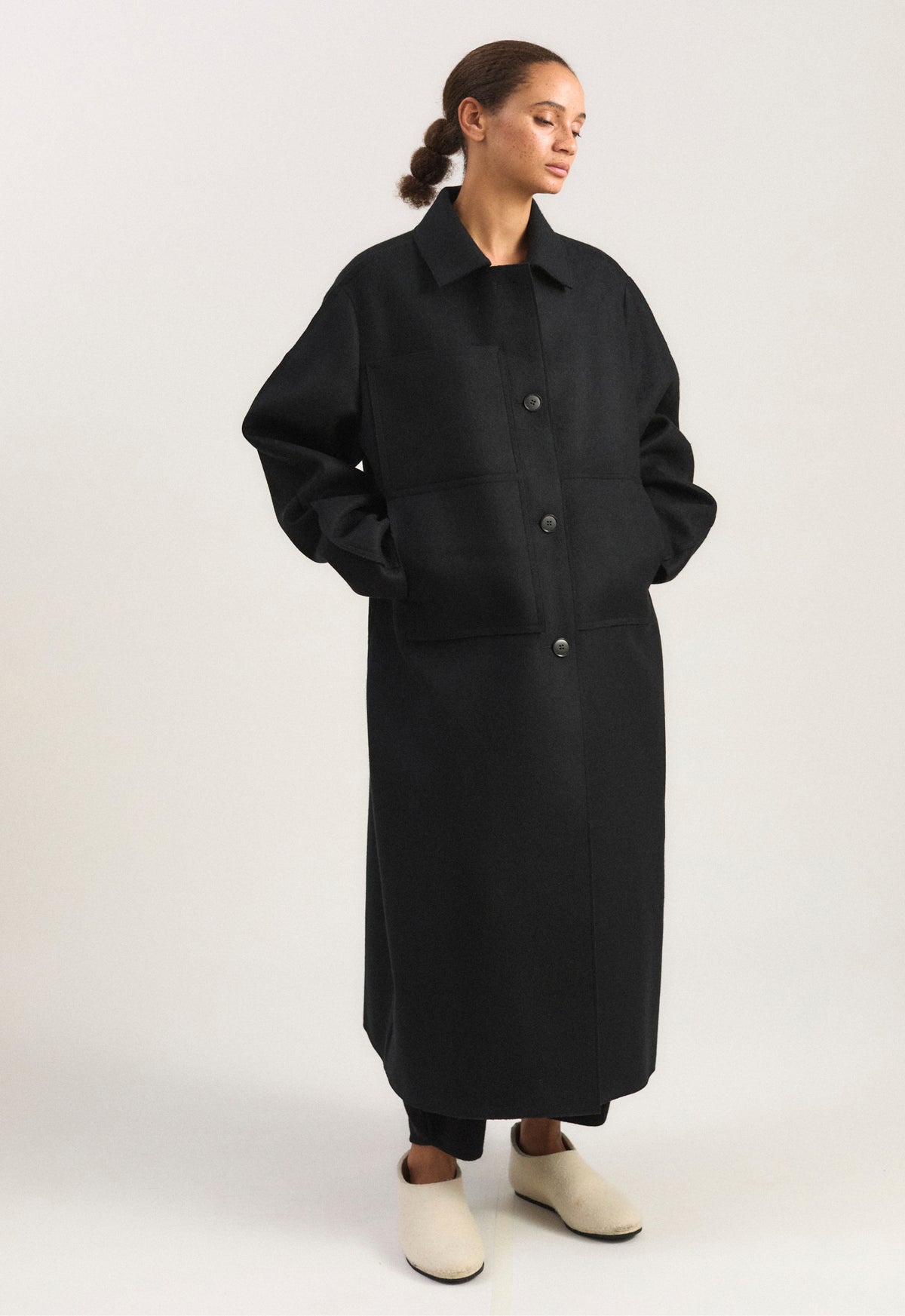 Shield Coat in Black