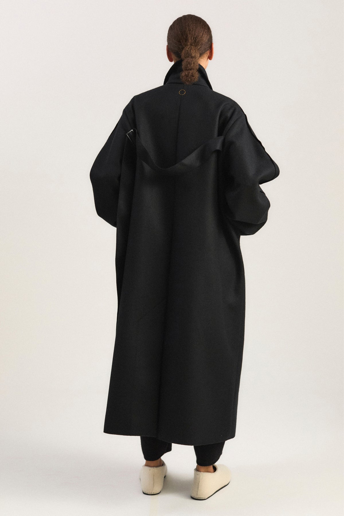 Shield Coat in Black