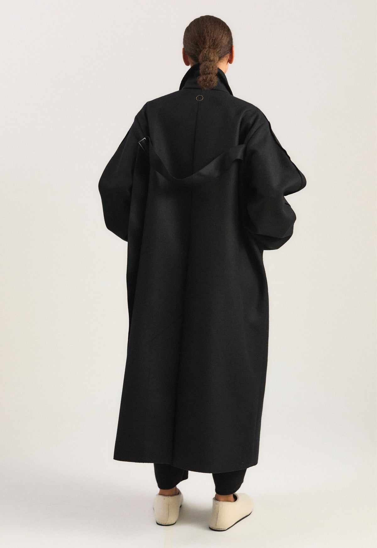 Shield Coat in Black