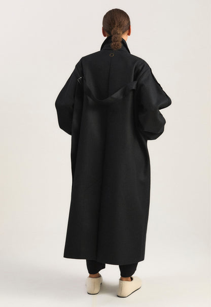 Shield Coat in Black