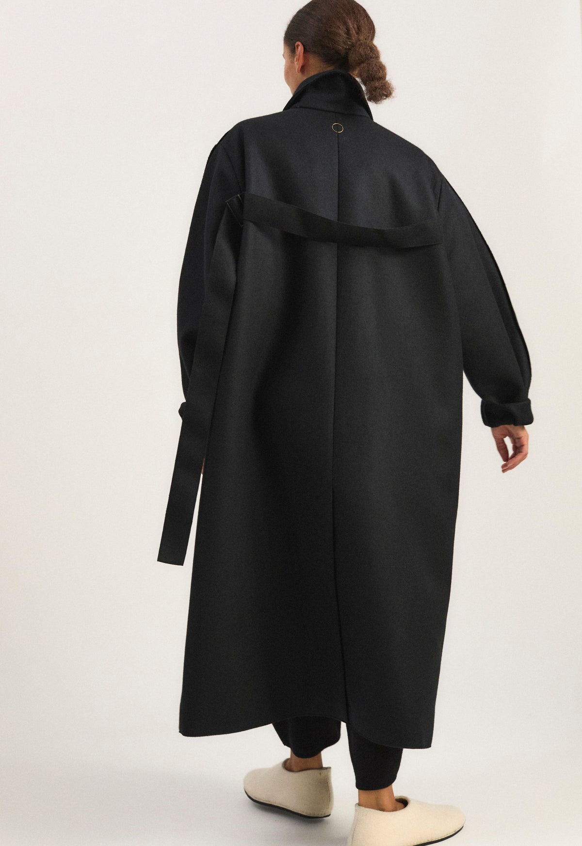 Shield Coat in Black