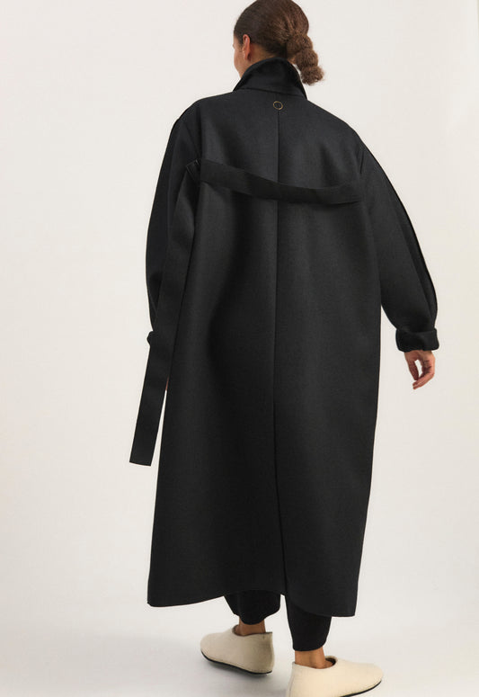 Shield Coat in Black