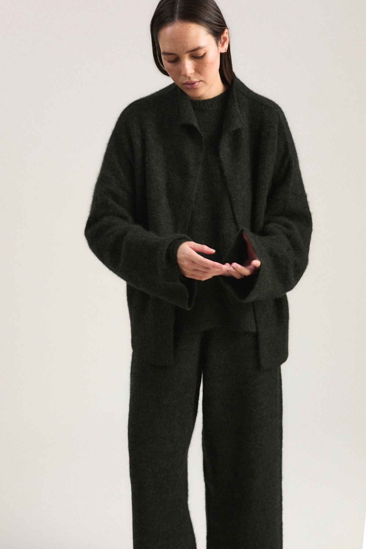 Sona Cardigan in Pine & Jet