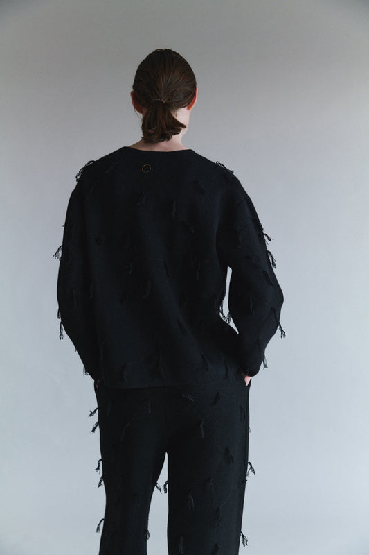 Kulan Sweater in Black