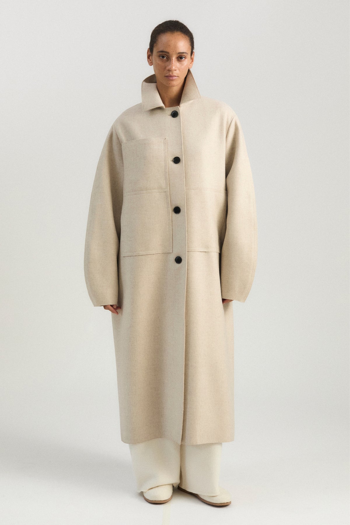 Shield Coat in Beige