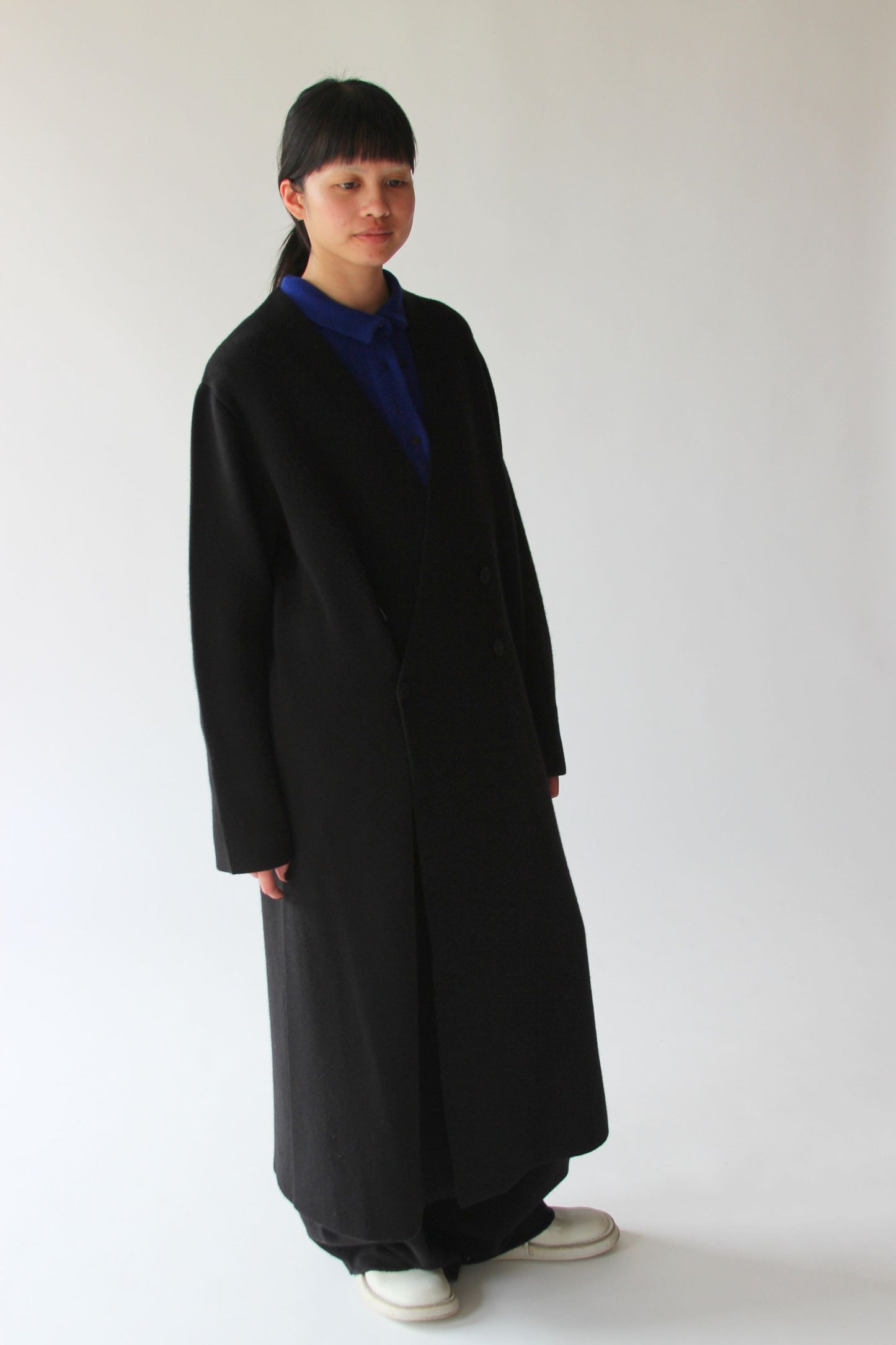 Tomegu Coat In Black