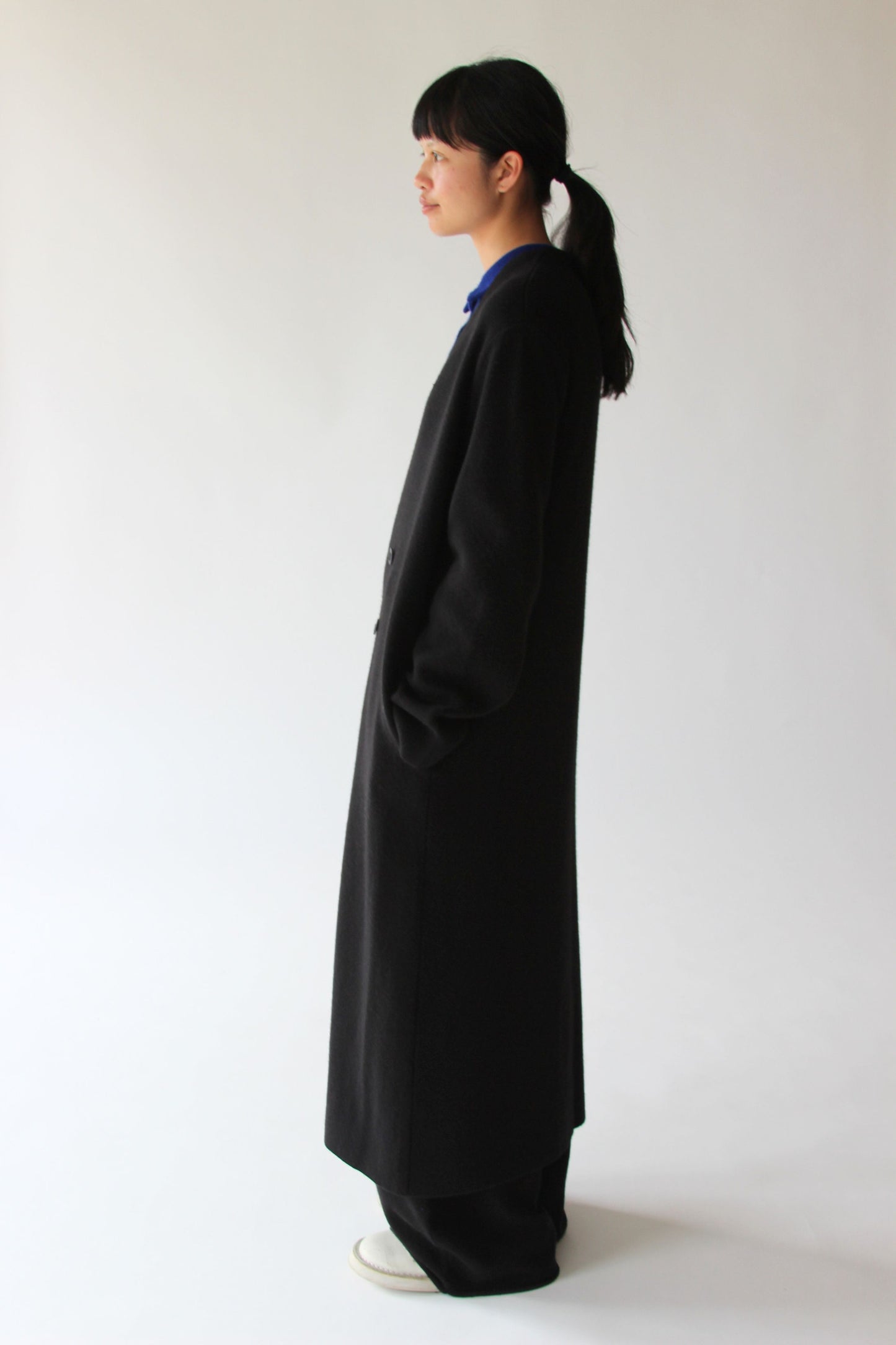 Tomegu Coat In Black
