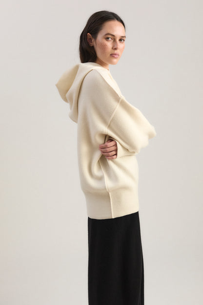 Seku Hoodie in Feather