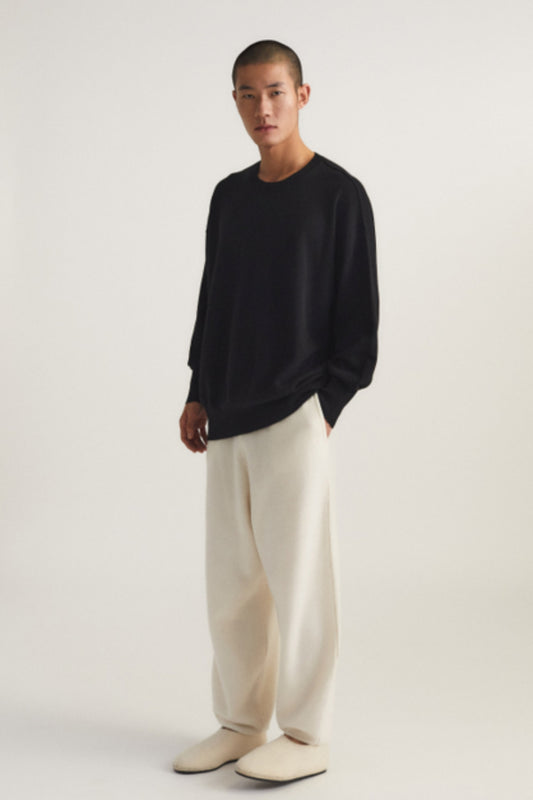 Borte Sweater in Black
