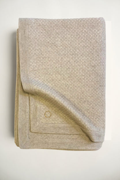 Oak Throw in Feather