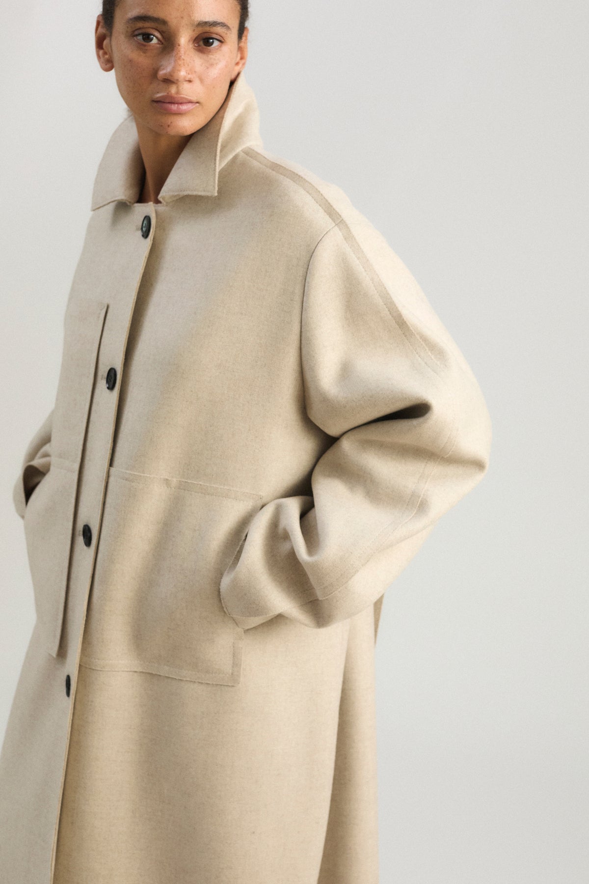 Shield Coat in Beige