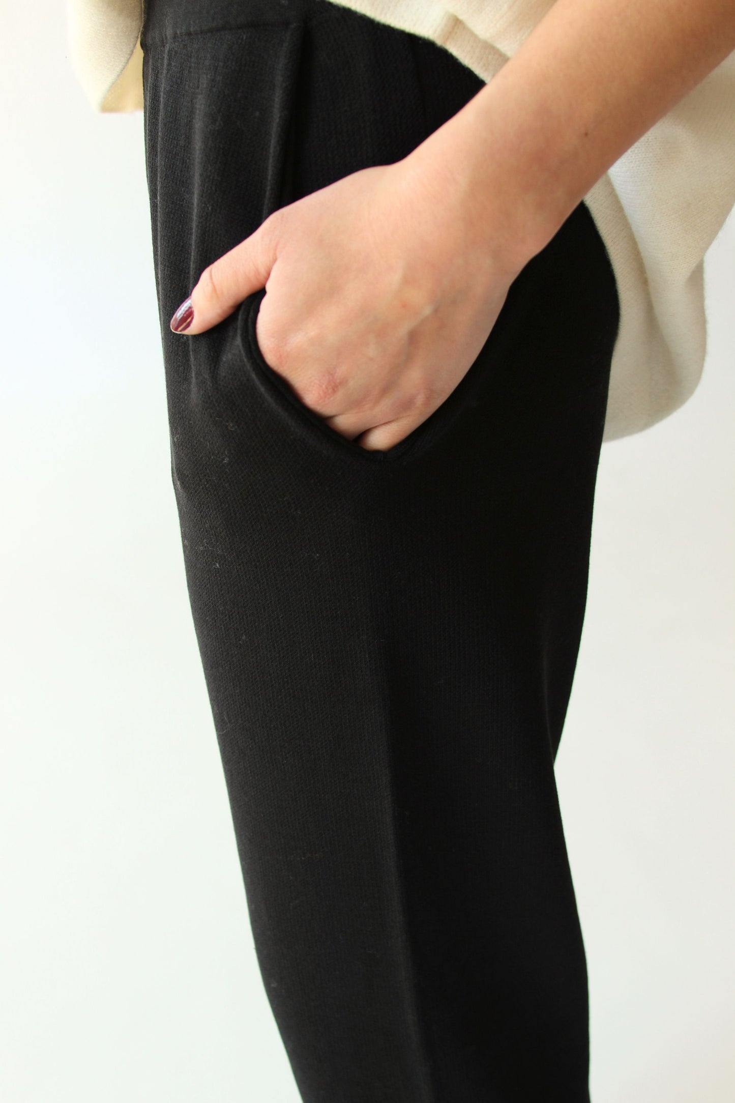 Tongro Trousers in Black