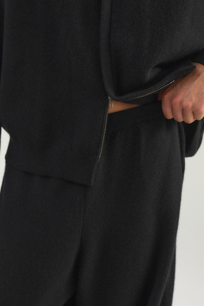 Maxi Trousers in Black