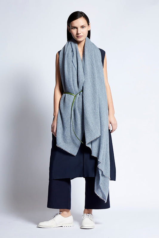 Esra Travel Throw in Sky