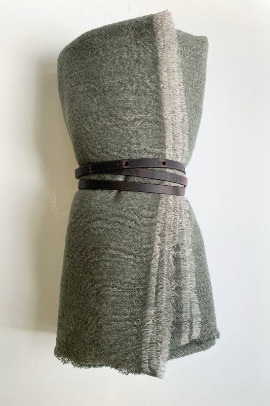 Esra Travel Throw