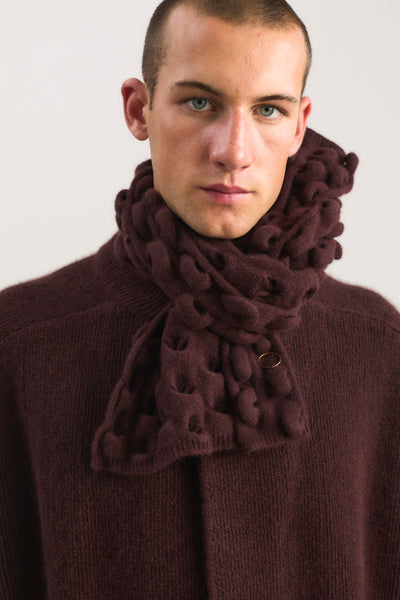 Nodo Neckwarmer in Carob