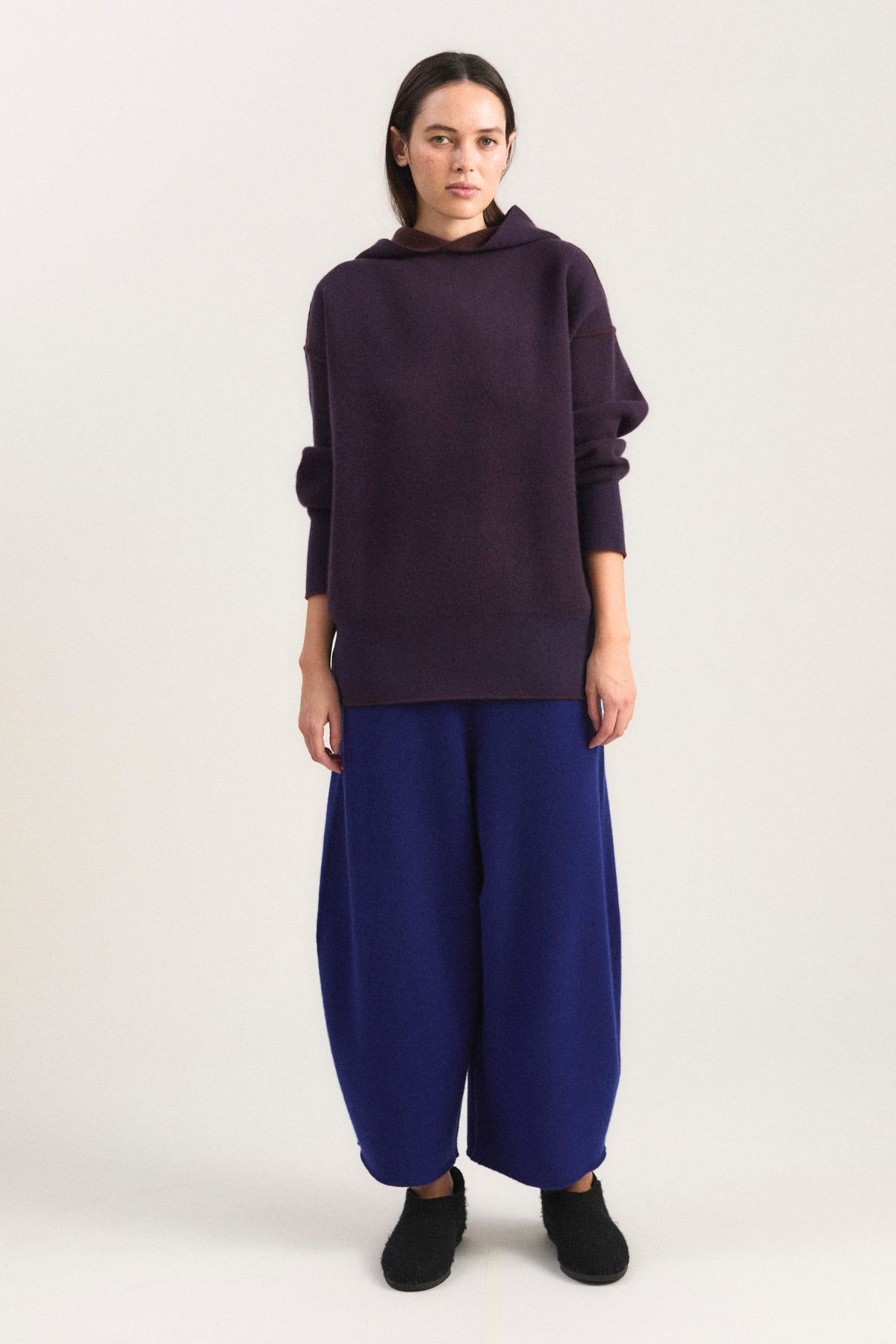 Seku Hoodie in Carob & Ink