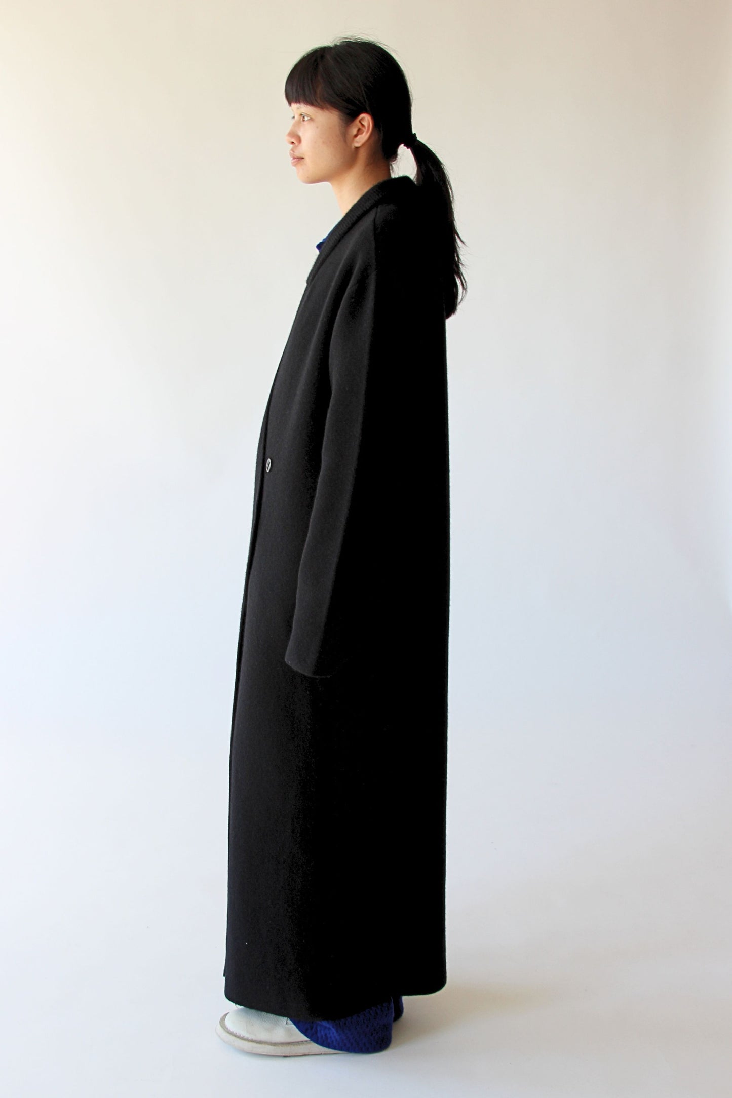 Tomegu-B Coat In Black