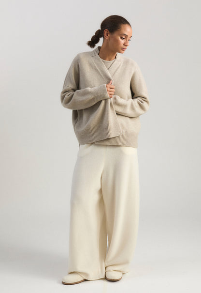 Aire Cardigan in Feather