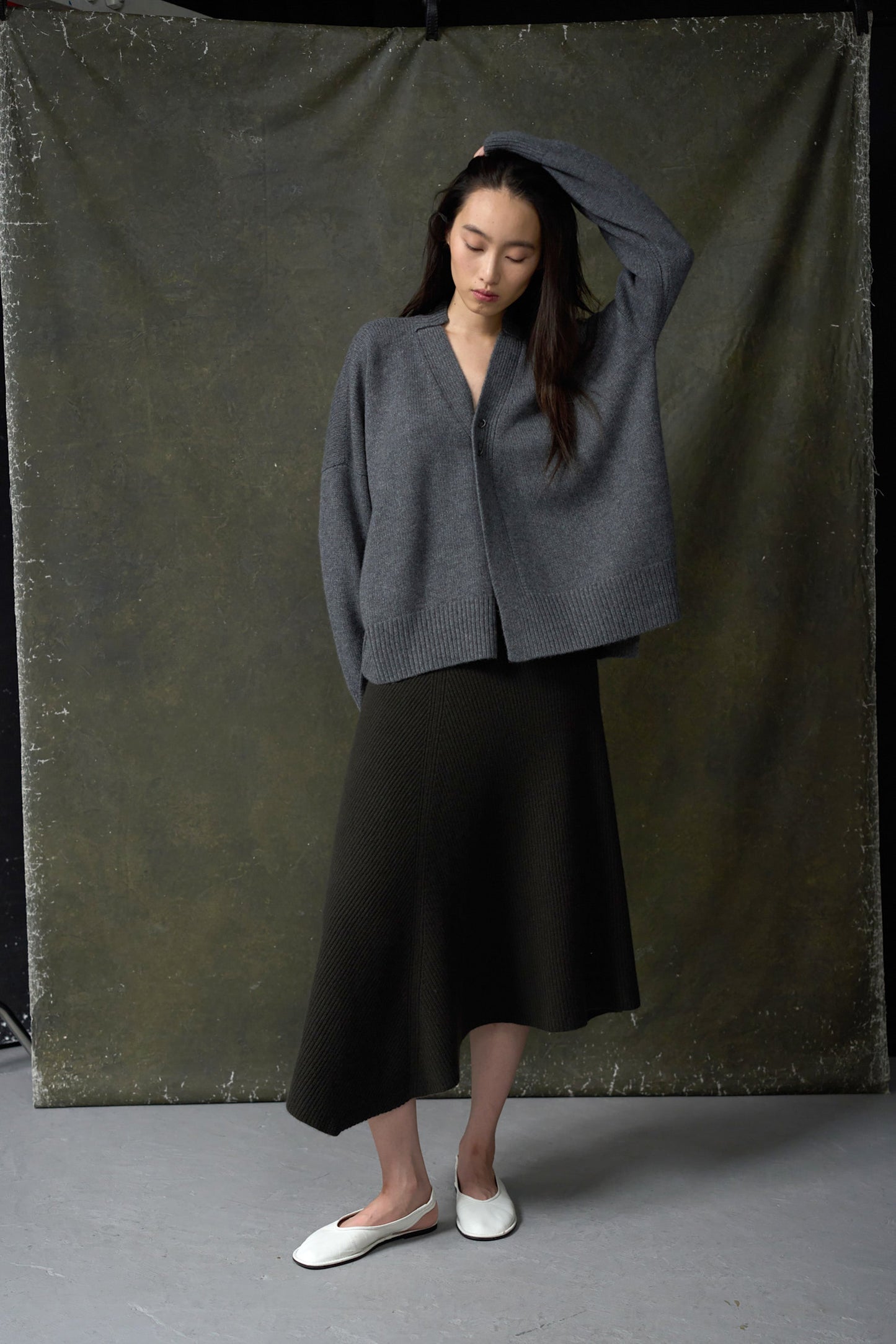 Aire Cardigan in Slate