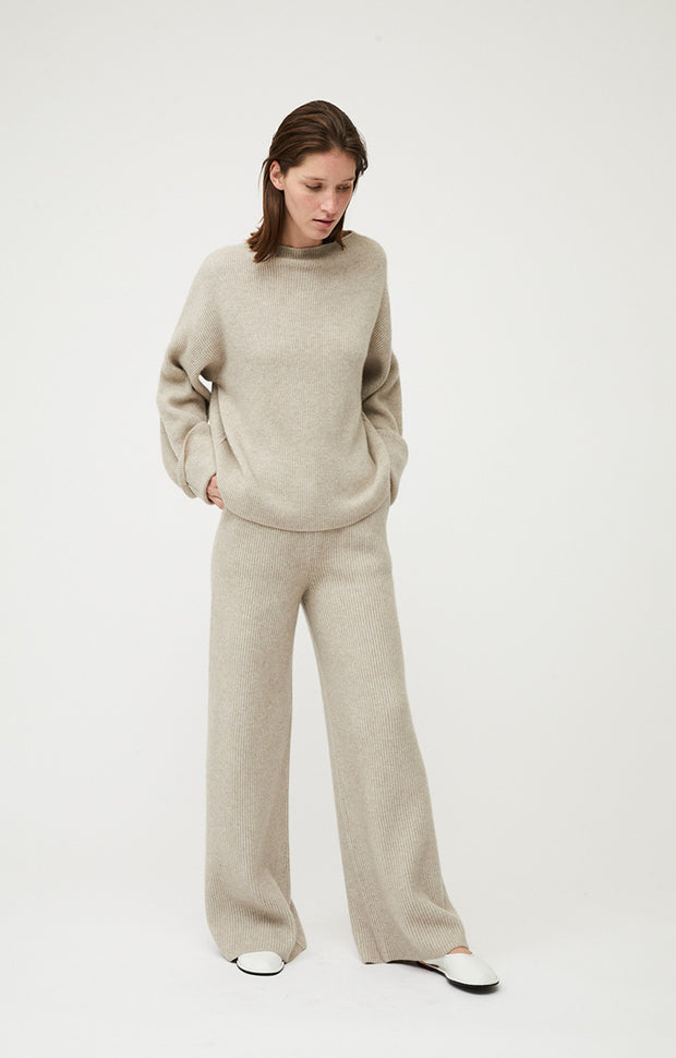 Akoye Cashmere Sweater in Feather