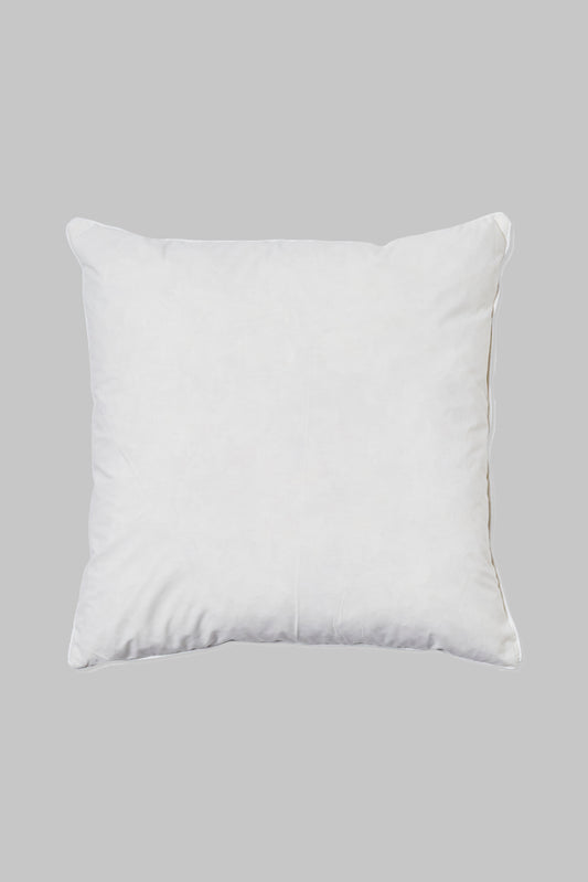 A white cushion pad designed for 45x45cm cushion covers.