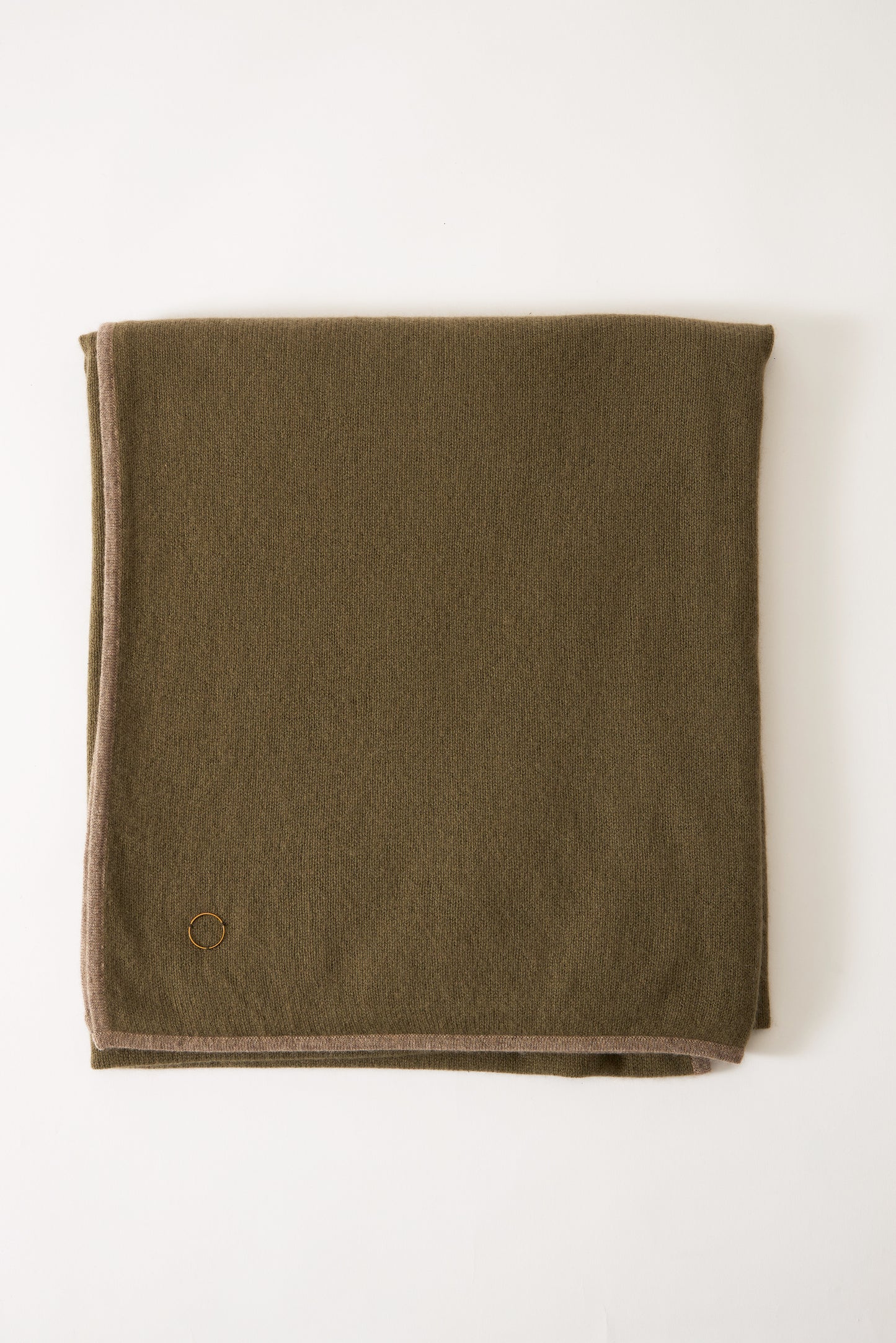 Daya Travel Throw