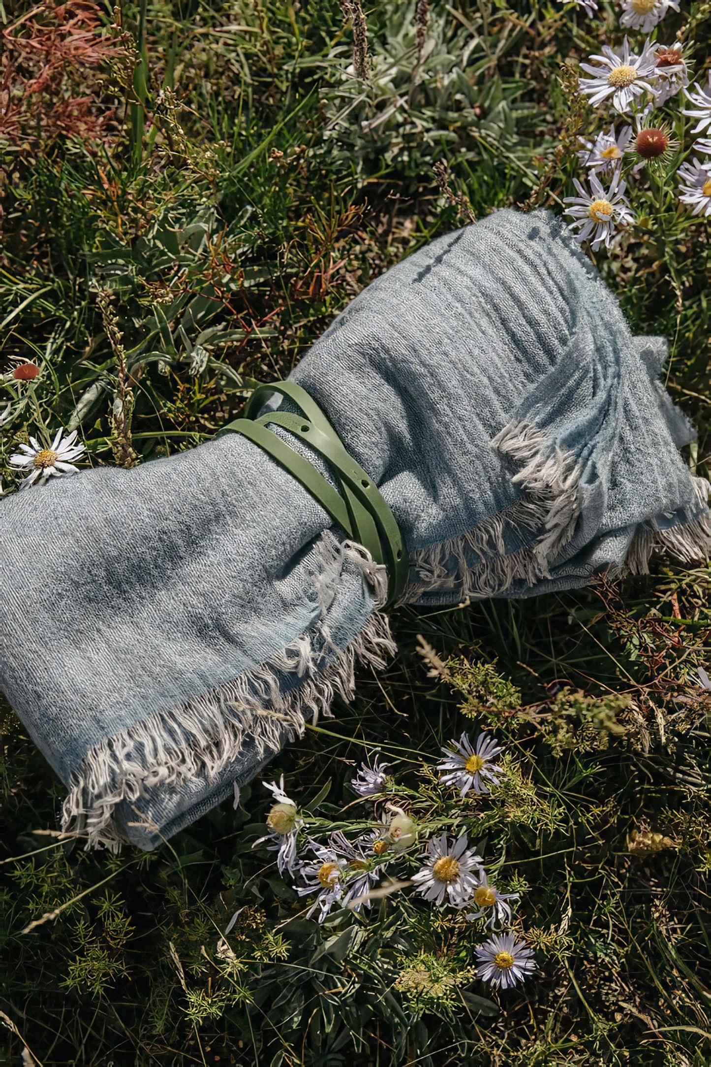 Esra Travel Throw