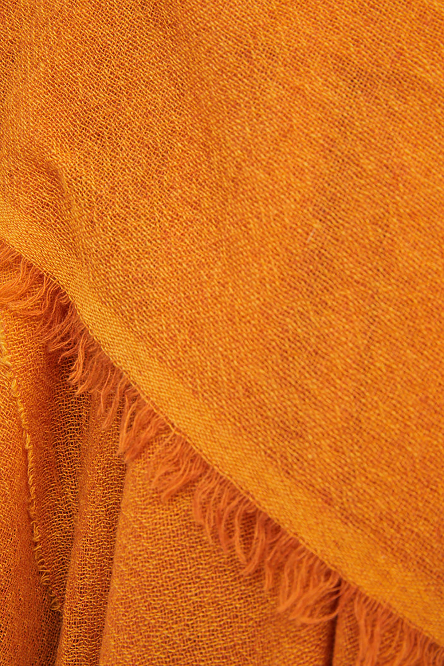 Esra Cashmere Throw In Gold