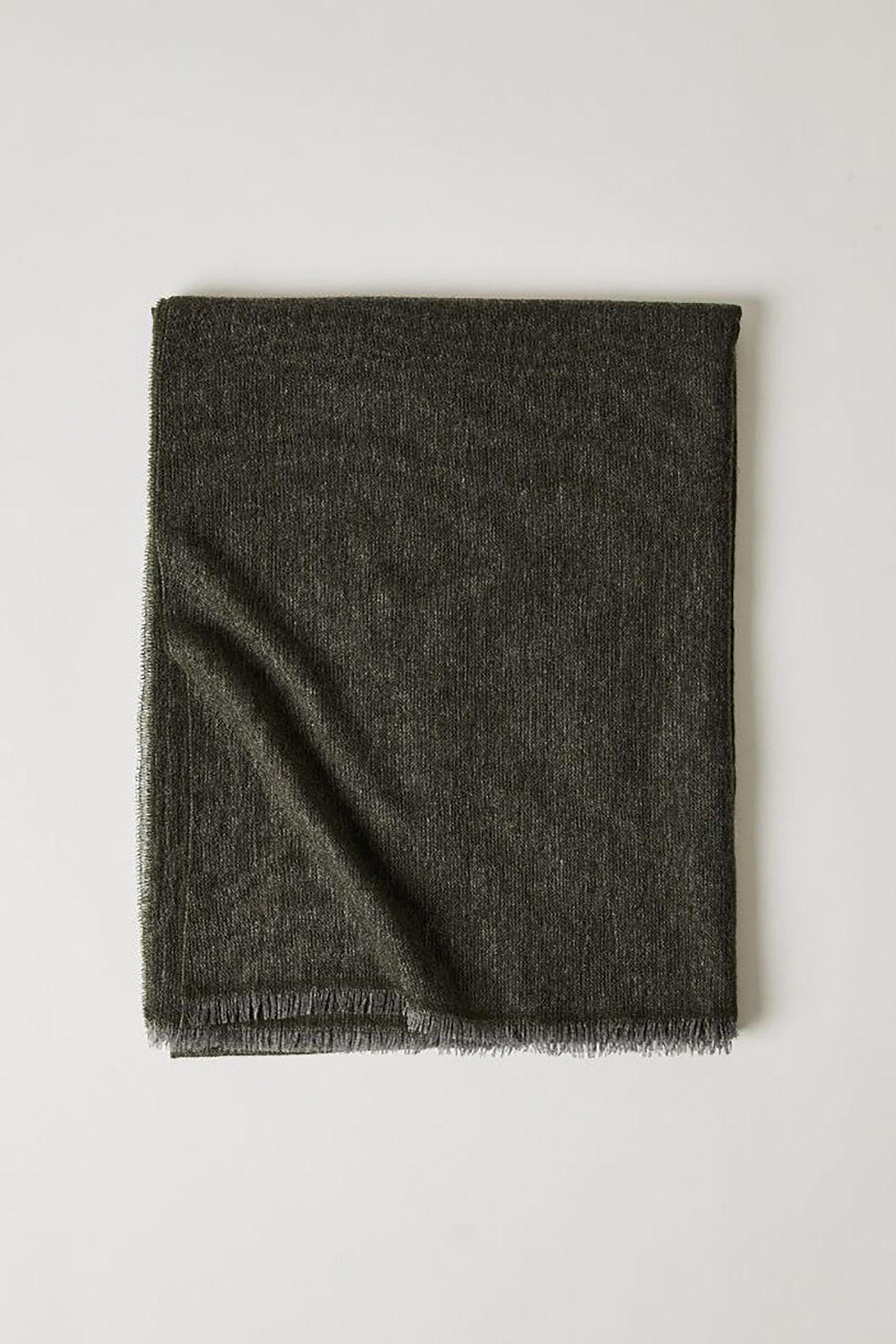 Esra Cashmere Throw In Olive