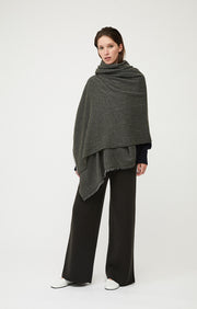 Esra Cashmere Travel Throw in Olive