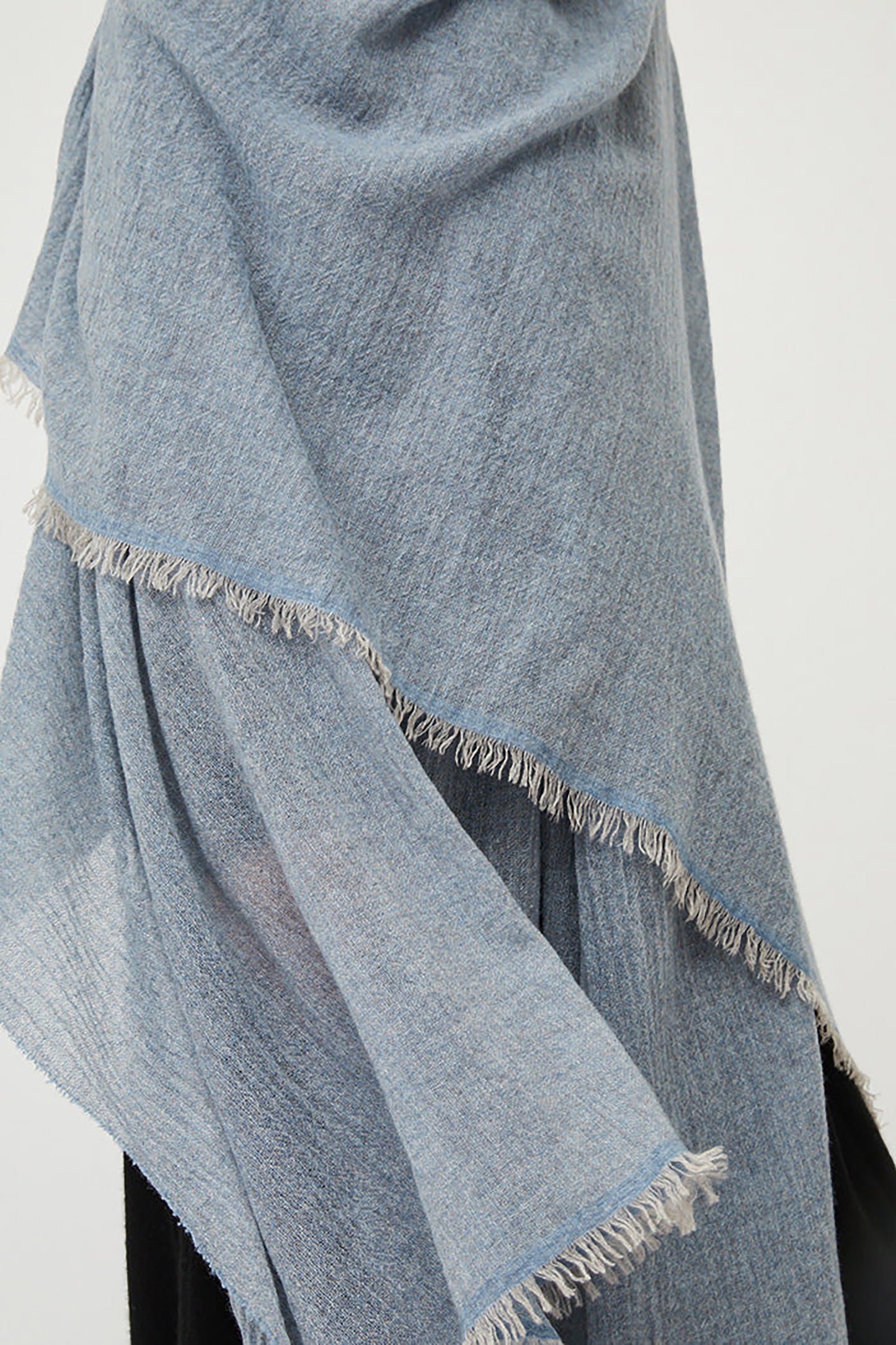 Esra Cashmere Throw In Sky