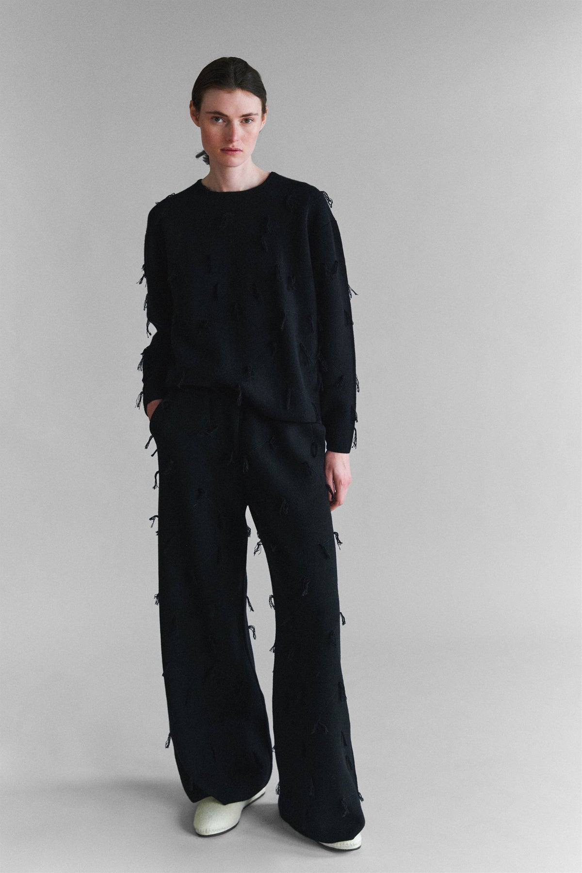 Kulan Sweater in Black